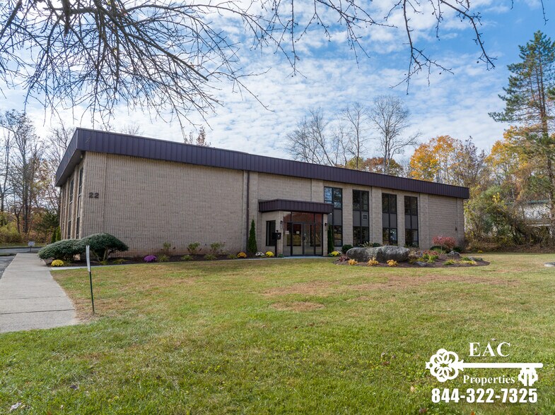 More Photos Of 22 Commerce Rd, Newtown Light Manufacturing For Lease