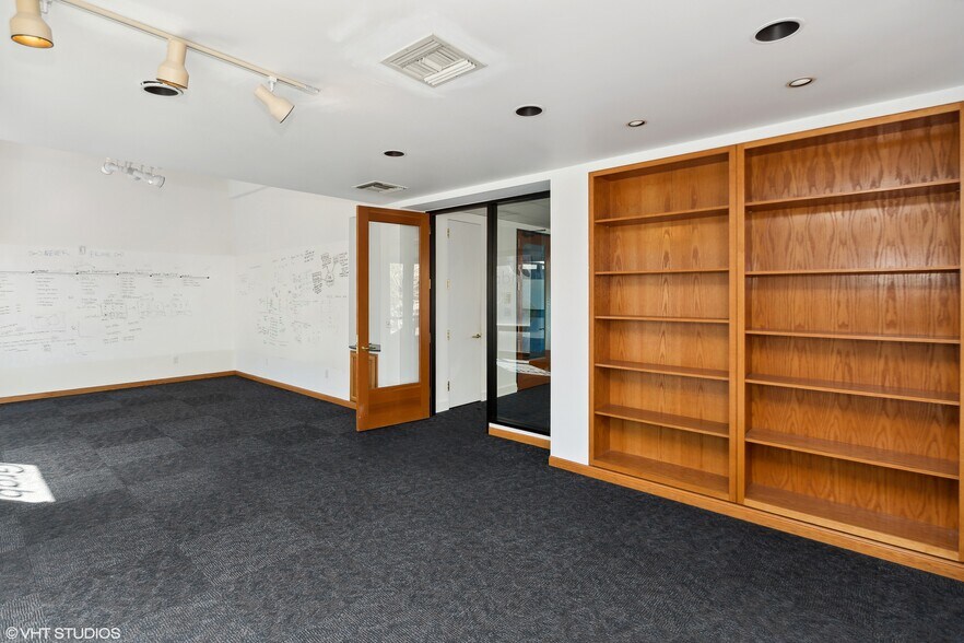 More Photos Of 875 Sansome St, San Francisco Office For Sale