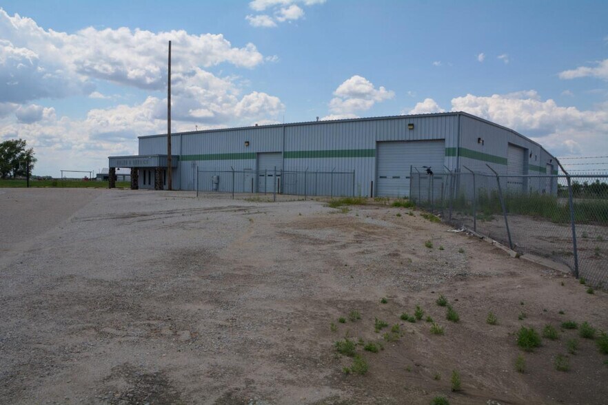 More Photos Of SE 241 SE 10 Ave, Great Bend Warehouse For Sale