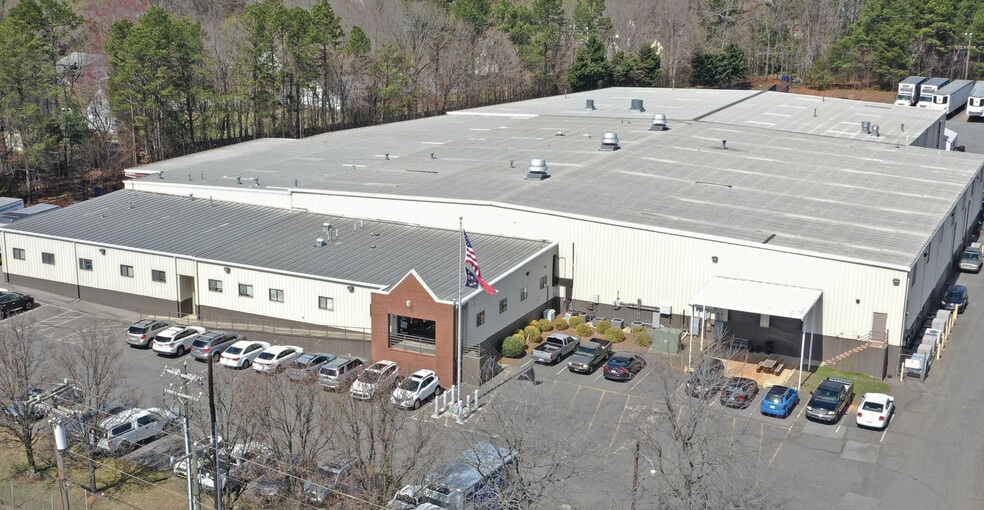 More Photos Of 3655 Reed St, Winston-Salem Warehouse For Sale