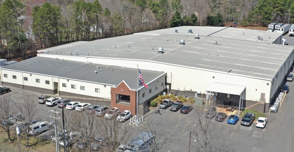 More Photos Of 3655 Reed St, Winston-Salem Warehouse For Sale