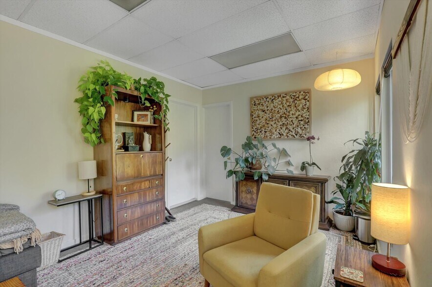 More Photos Of 231 E Main St, Grass Valley Office For Sale
