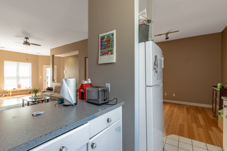 More Photos Of 158 Park St, Buffalo Apartments For Sale