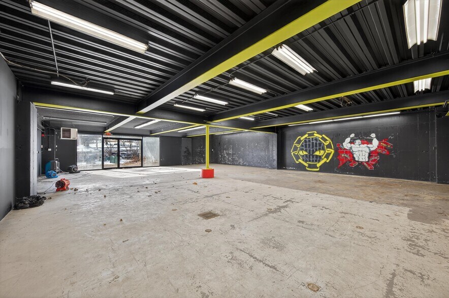 More Photos Of 330 Stage Rd, Monroe Auto Dealership For Lease