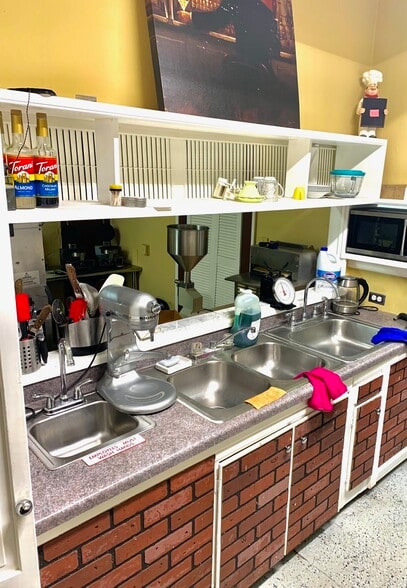 More Photos Of 809 Main Ave, Ralls Storefront Retail Office For Sale