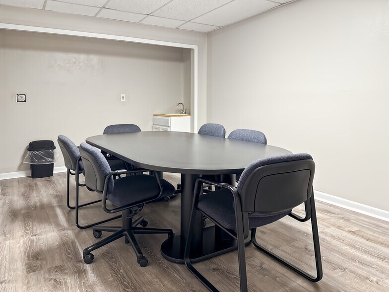 More Photos Of 452 Osceola St, Altamonte Springs Coworking Space