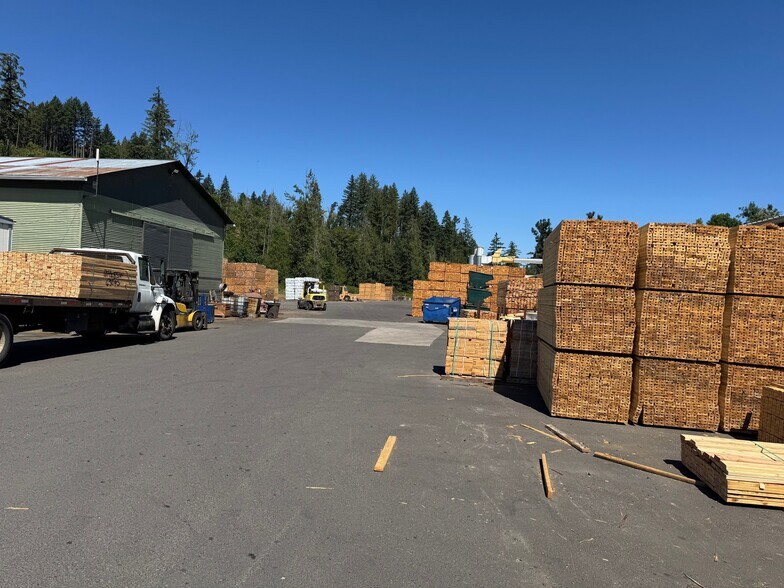 More Photos Of 38534 Dexter Rd, Dexter Warehouse For Lease