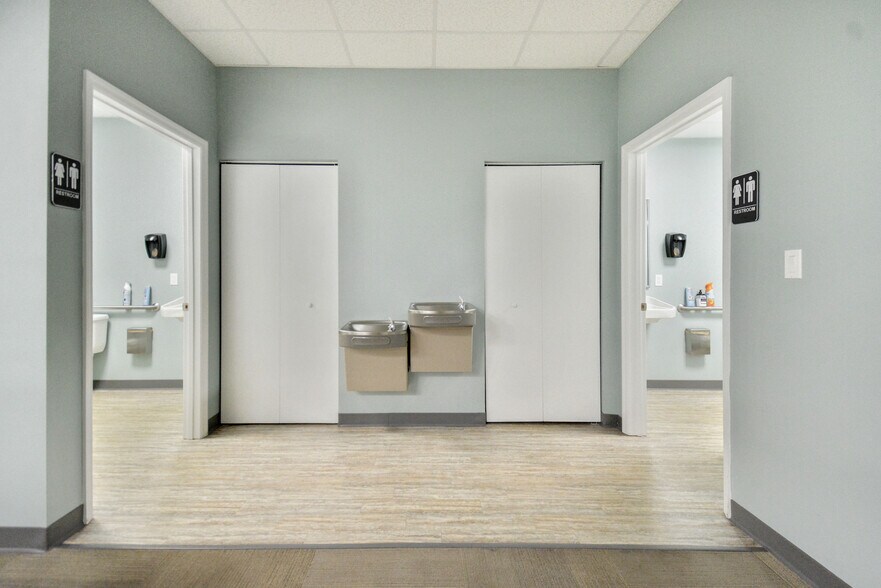 More Photos Of 101 Whitehall Dr, Saint Augustine Medical For Sale