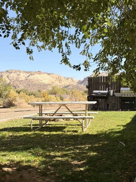 More Photos Of 380 W Main St, Escalante Hotel For Sale