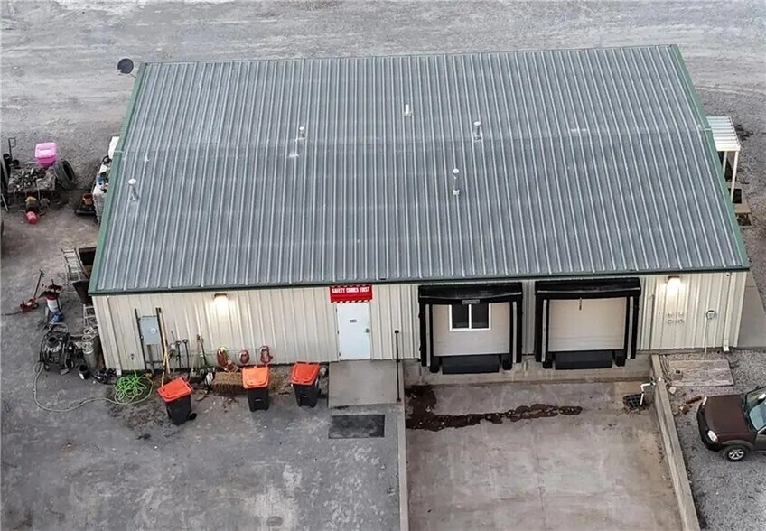 More Photos Of 3001 N Rotary Ter, Pittsburg Industrial For Sale