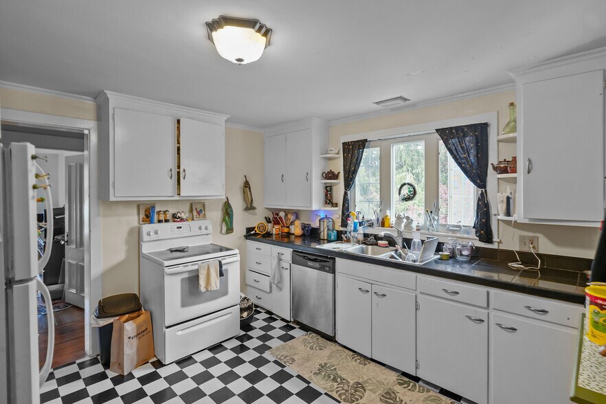 More Photos Of 3 Highland St, Woonsocket Multifamily For Sale