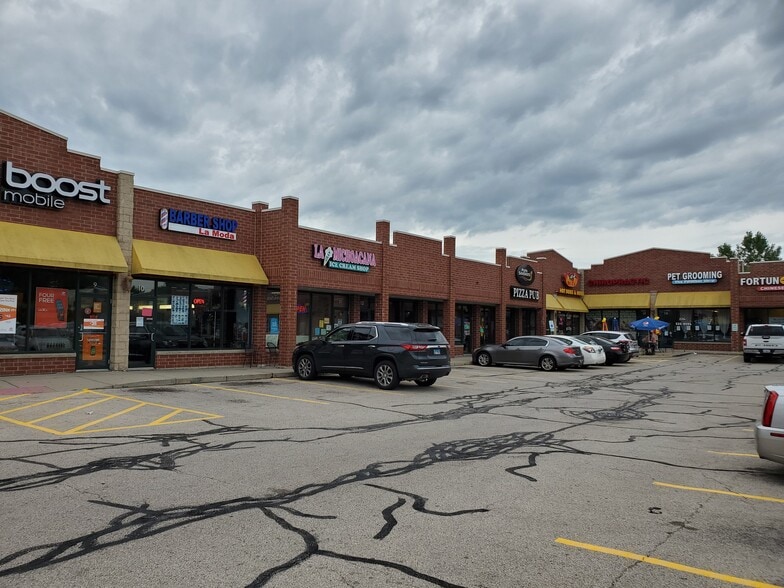 More Photos Of 1350 E Chicago St, Elgin Unknown For Lease