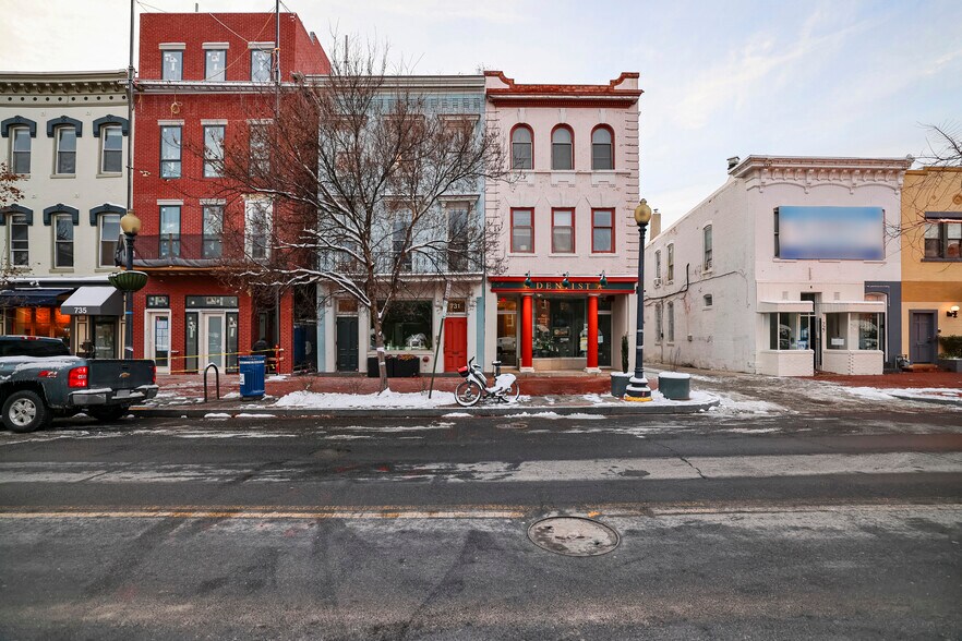 More Photos Of 729 8th St SE, Washington General Retail For Sale