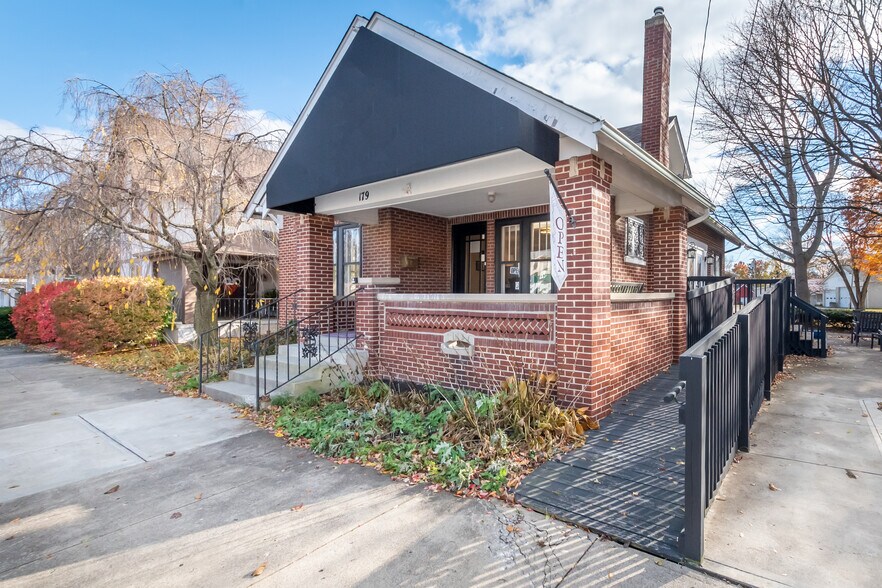 More Photos Of 179 E Main St, Plain City Loft Creative Space For Lease