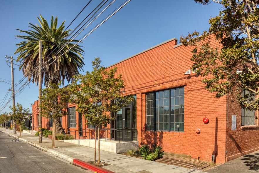 More Photos Of 1919 Peralta St, Oakland Unknown For Lease