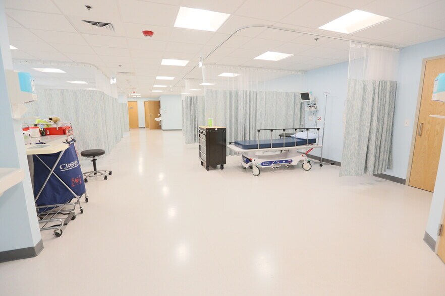 More Photos Of 68 N Main St, Carver Medical For Sale
