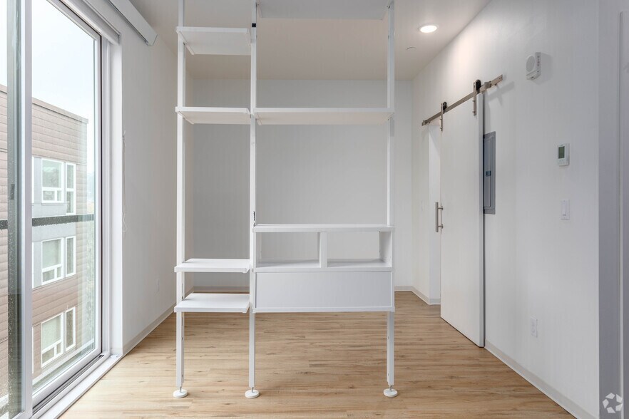 More Photos Of 3046 17th Ave W, Seattle Apartments For Lease