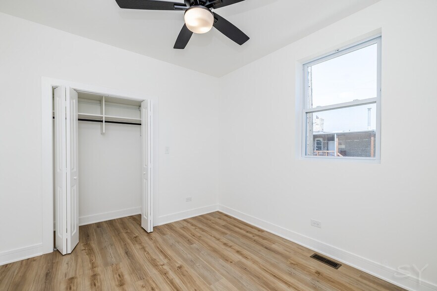 More Photos Of 544 Lawndale ave, Chicago Apartments For Sale