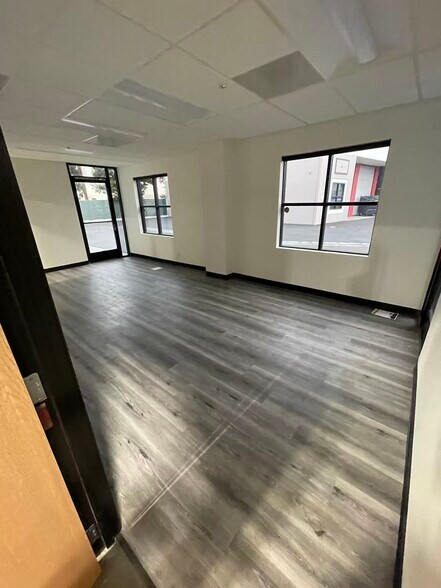 More Photos Of 2007 Raymer Ave, Fullerton Distribution For Sale