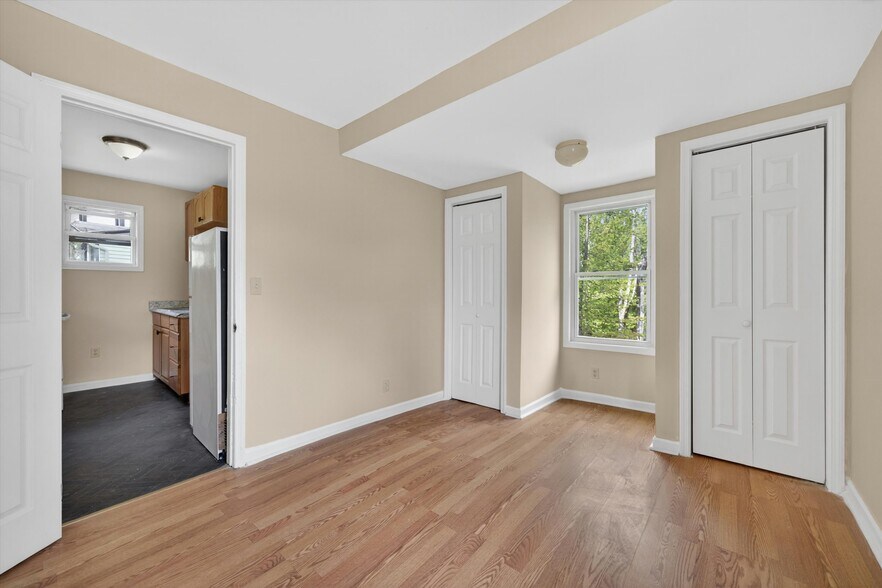 More Photos Of 48 - 50 Horseshoe Lake, Kauneonga Lake Apartments For Sale