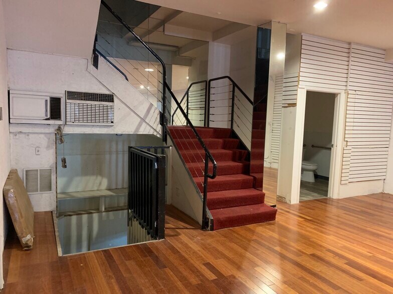 More Photos Of 736-738 Grant Ave, San Francisco Storefront Retail Office For Sale