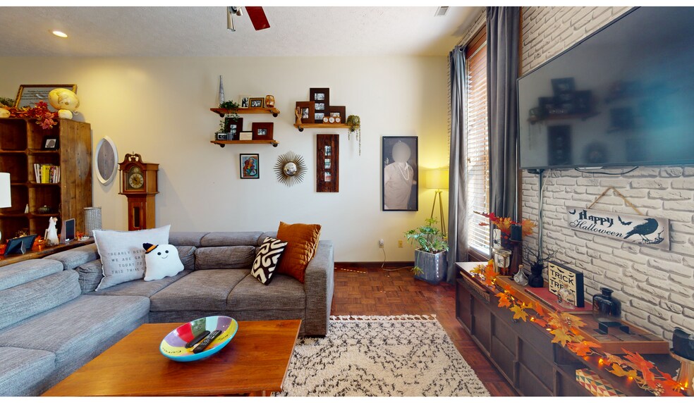 More Photos Of 816 Main St, Lafayette Storefront Retail Residential For Sale