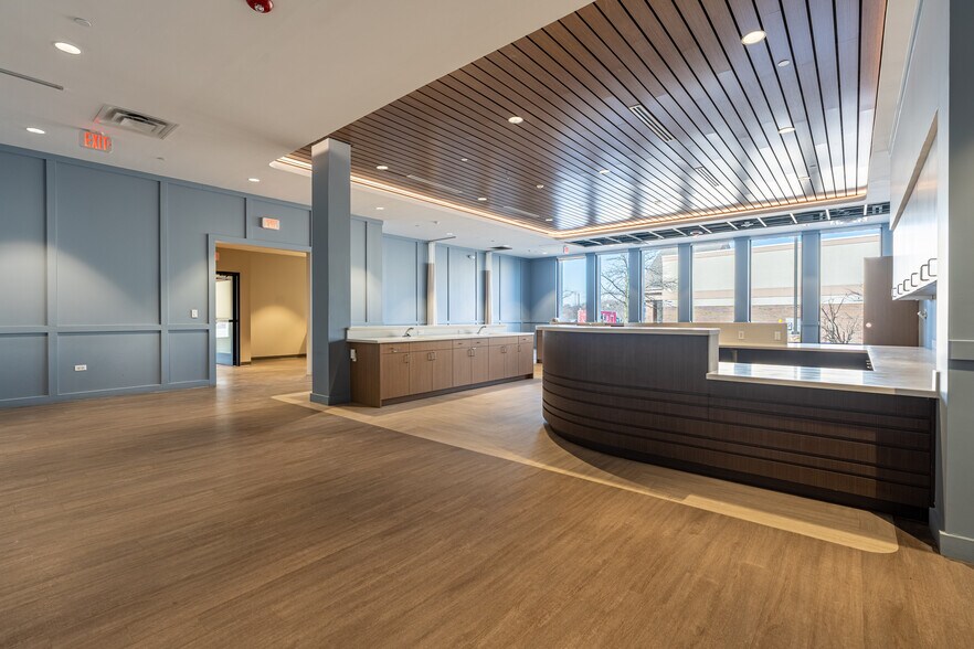 More Photos Of 456 Nelson Rd, New Lenox Freestanding For Lease