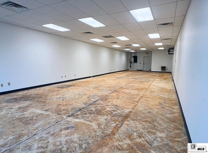 More Photos Of 2880 Louisville Ave, Monroe General Retail For Sale