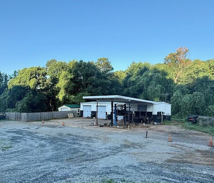 More Photos Of 1640 S Chestatee, Dahlonega Auto Repair For Sale