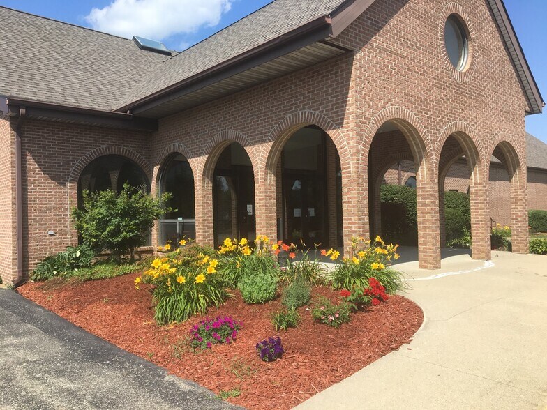 More Photos Of 5335 S.Sandusky Rd Rd, Peck Flex For Sale