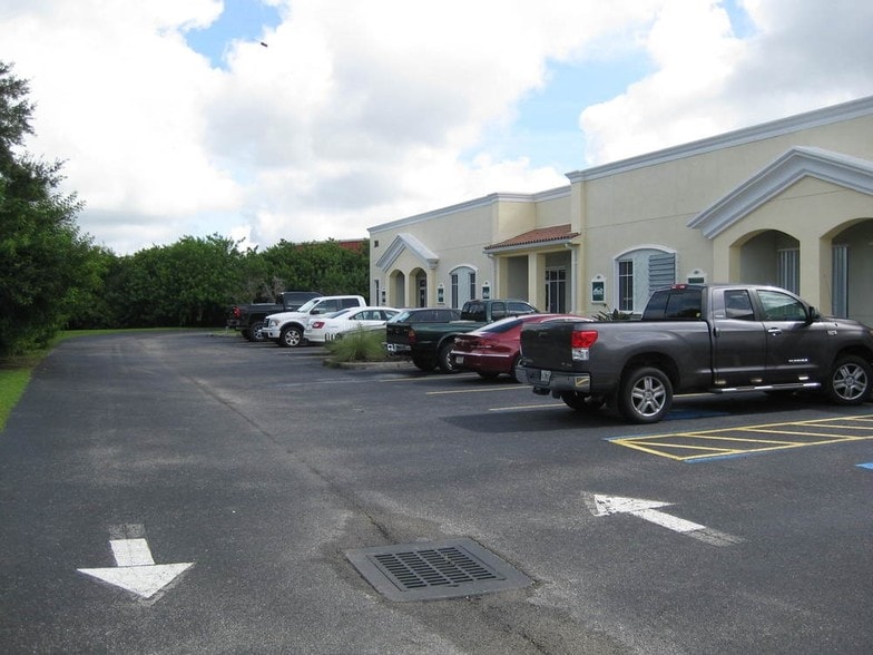 More Photos Of 3449 Technology Dr, North Venice Manufacturing For Lease