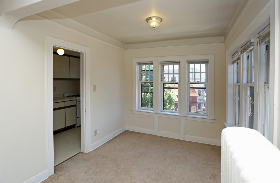 More Photos Of 846 N 15th St, Milwaukee Apartments For Sale
