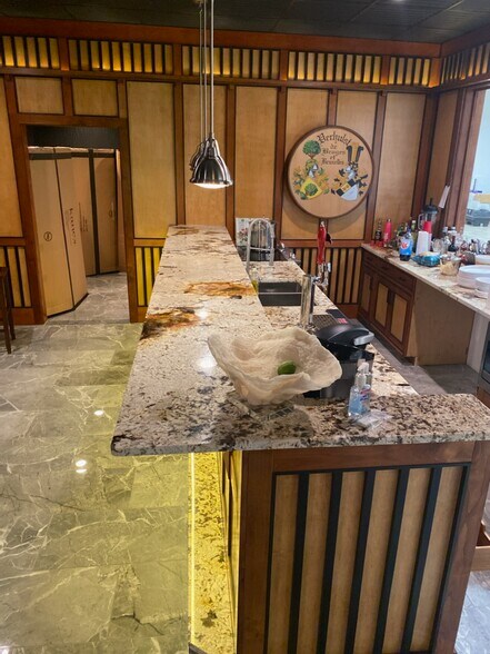 More Photos Of 1141 Pierce St, Clearwater Warehouse For Sale