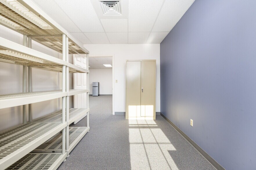More Photos Of 35 Cold Spring Rd, Rocky Hill Office For Sale