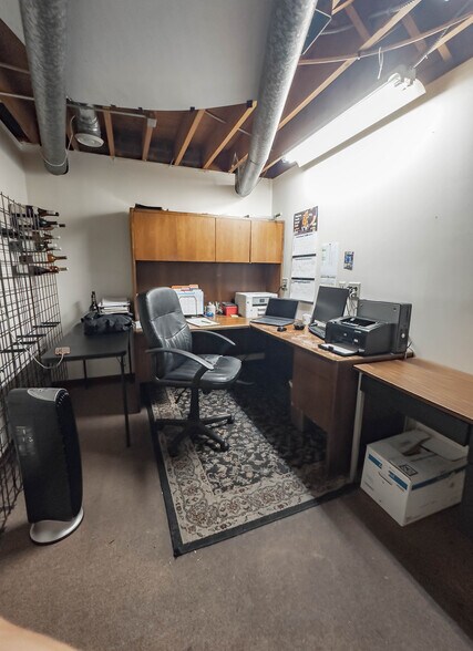 More Photos Of 205 Main St, Onalaska Specialty For Sale