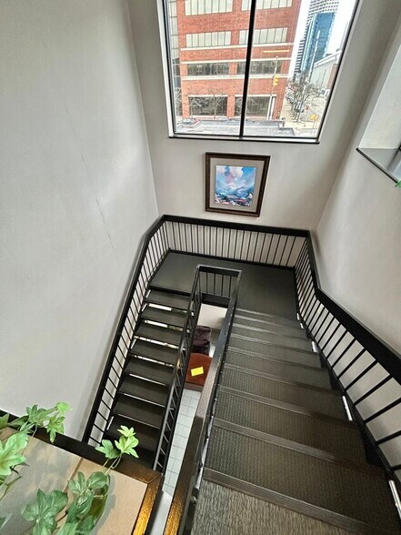 More Photos Of 333 E Ohio St, Indianapolis Medical For Lease