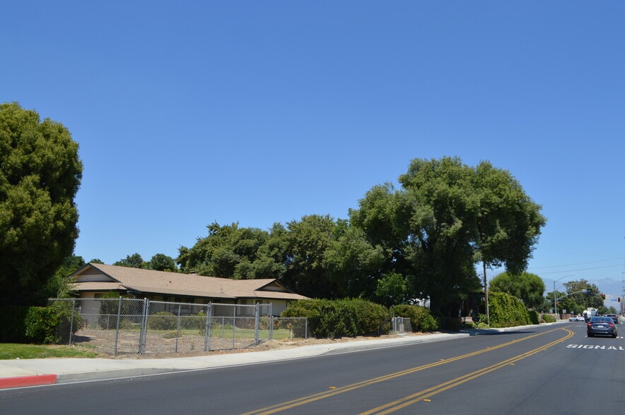 More Photos Of 2750 W Devonshire Ave, Hemet Freestanding For Sale