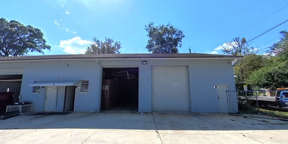 More Photos Of 4131 Lenox Ave, Jacksonville Warehouse For Lease