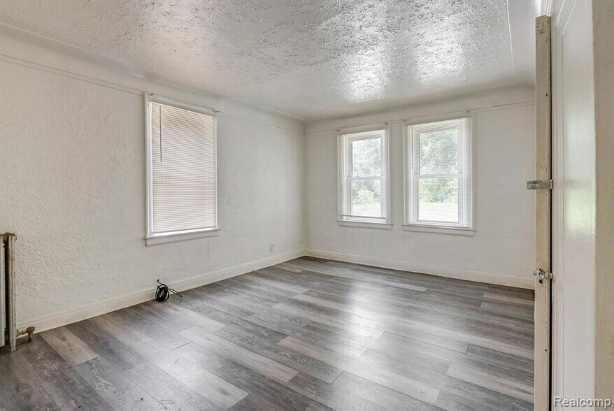 More Photos Of 13535 La Salle Blvd, Detroit Multifamily For Sale