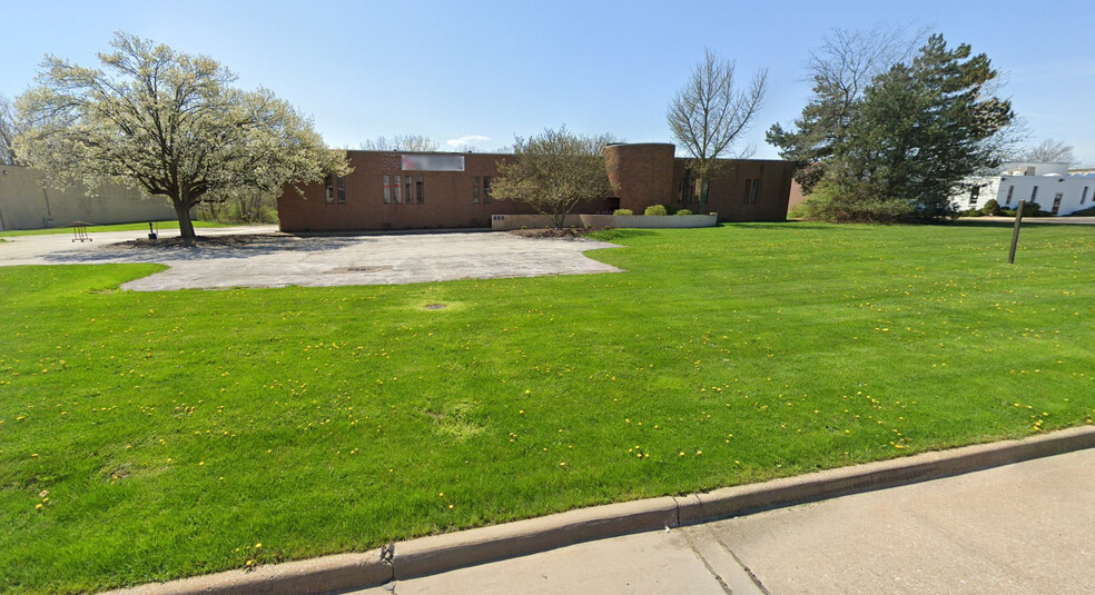 Primary Photo Of 850 Moe Dr, Akron Manufacturing For Sale