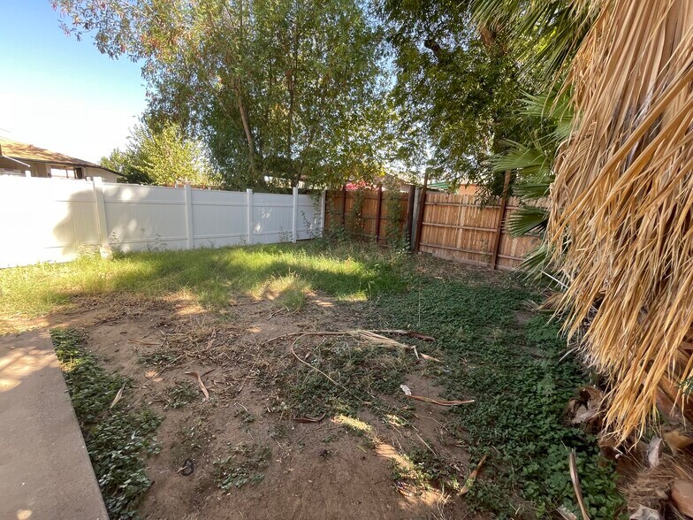 More Photos Of 5963 W Ocotillo Rd, Glendale Apartments For Sale