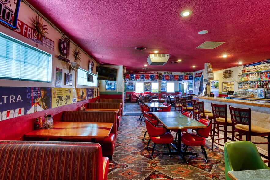 More Photos Of 410 Yakima Valley Hwy, Sunnyside General Retail For Sale