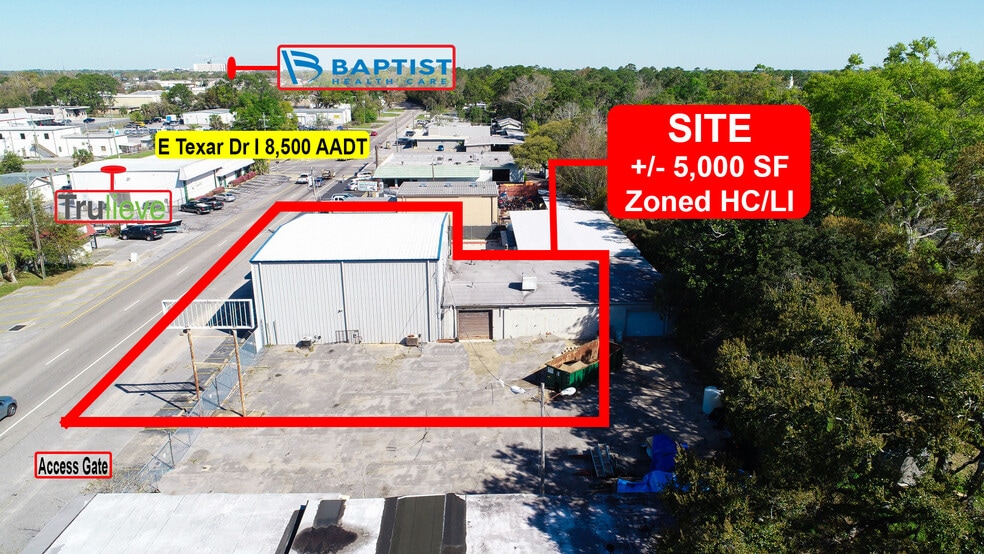 Primary Photo Of 3110 N Davis Hwy, Pensacola Showroom For Lease