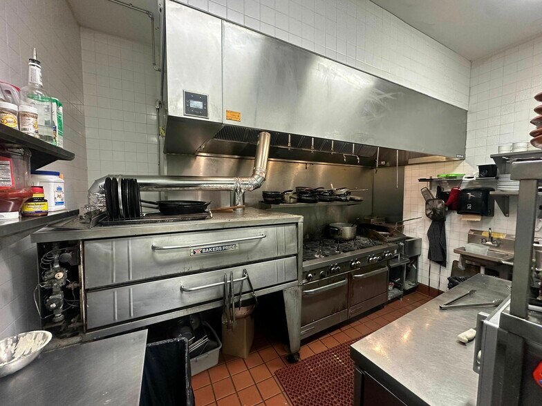 More Photos Of 5420 3rd St NW, Washington Apartments For Sale