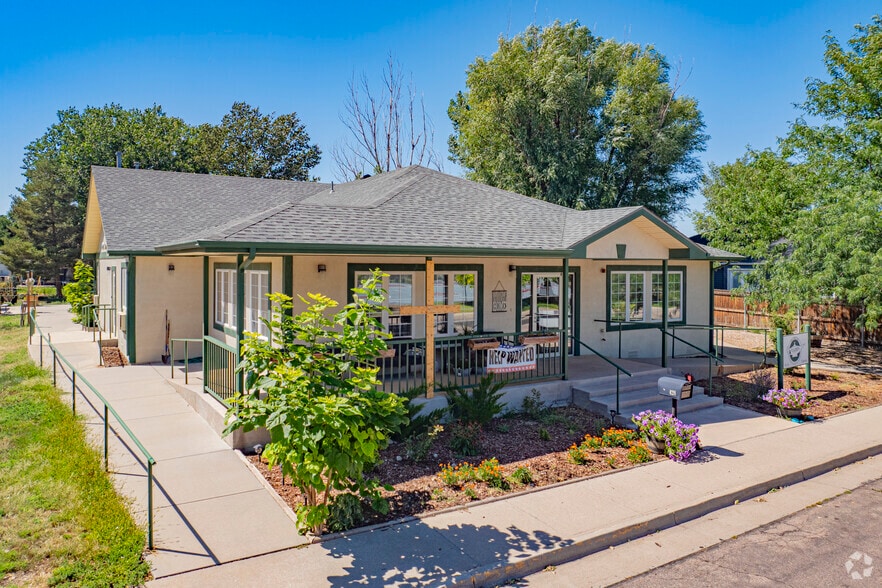 More Photos Of 428 Western Ave, Brush Assisted Living For Sale