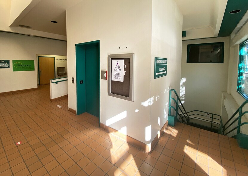 More Photos Of 600 1st St NW, Albuquerque Office For Sale
