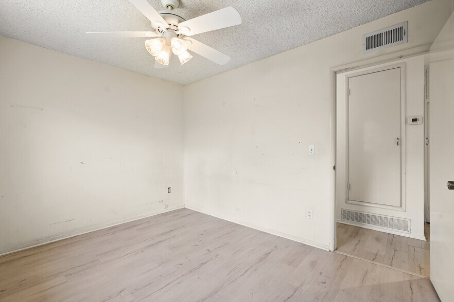 More Photos Of 463 Mariposa Ave, Sierra Madre Apartments For Sale