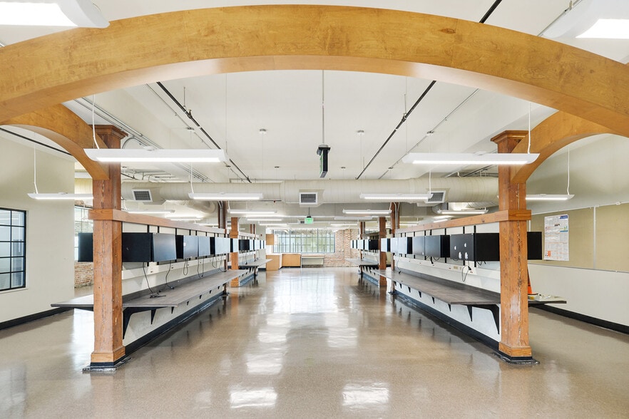 More Photos Of 3300 Gravier St, New Orleans Medical For Sale