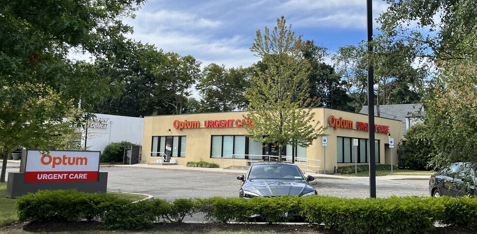 Primary Photo Of 247 Walt Whitman Rd, Huntington Station Freestanding For Lease