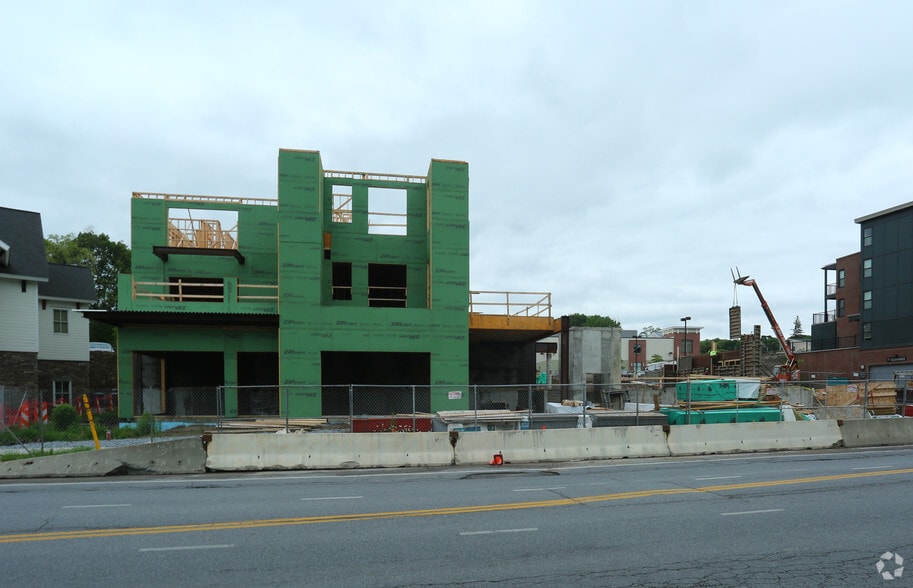 More Photos Of 77A Excelsior Ave, Saratoga Springs Apartments For Lease